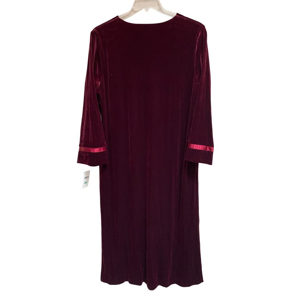 Woman's Full Length 1/2 Zip Oscar de la Renta House Coat 1/2 Zip Wine Color L - Picture 2 of 6